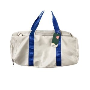 🍓3 for 45- NWT Halara Duffle Bag